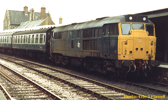Class-31-at-Barnstaple-(80s)-1C